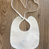 Bavetta In Lino Con Ricamo Fiocco Neonato/a LA SARTORIA DEI PICCOLI L1082