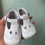 Scarpe Culla Con Occhielli In Pelle Neonato INDICE 403