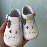 Scarpe Culla Con Occhielli In Pelle Neonato INDICE 403