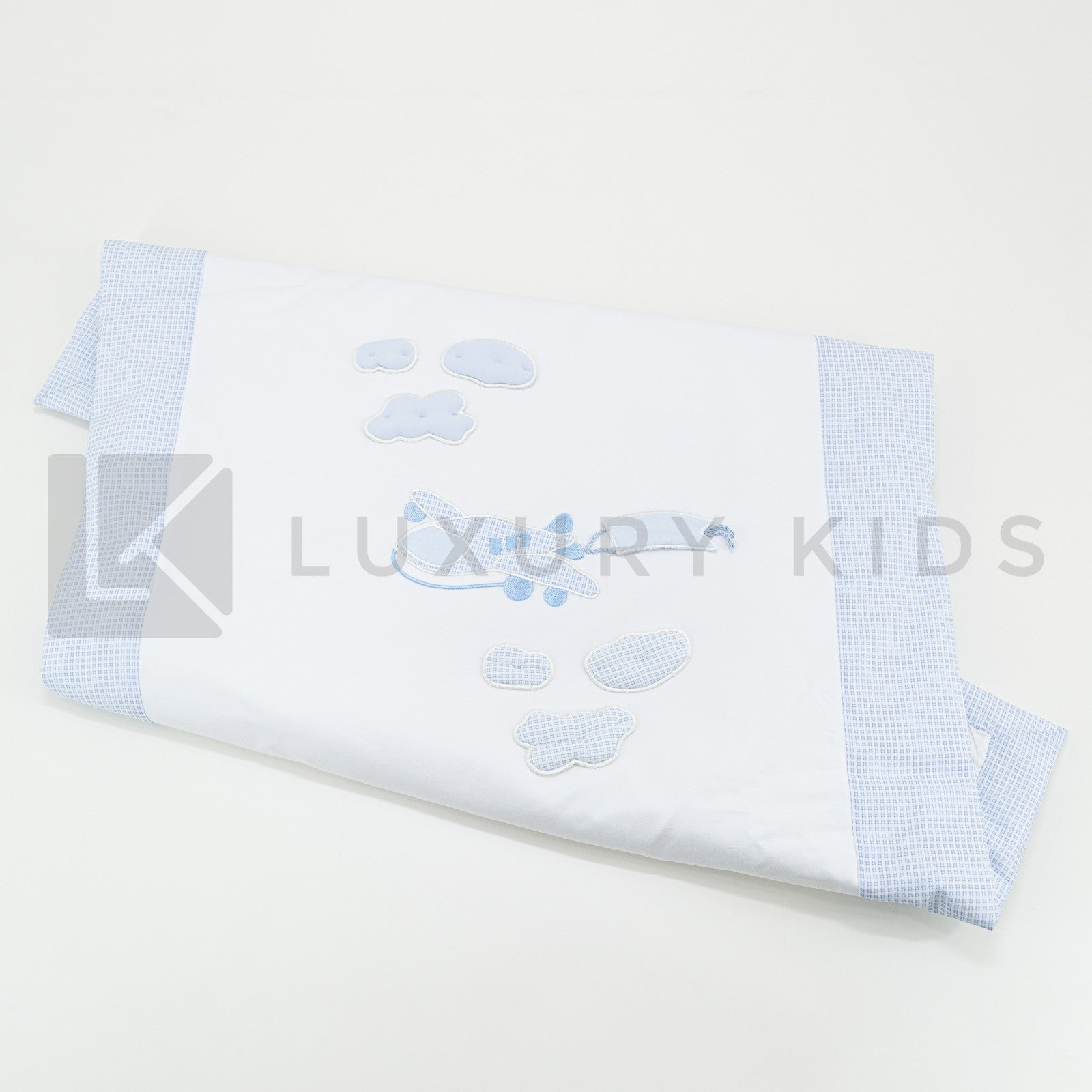 Copertina Imbottita Sfoderabile Bianca E Azzurra Con Aereoplanini Neonato La Sartoria Dei Piccoli LC751 - LA SARTORIA DEI PICCOLI - LuxuryKids