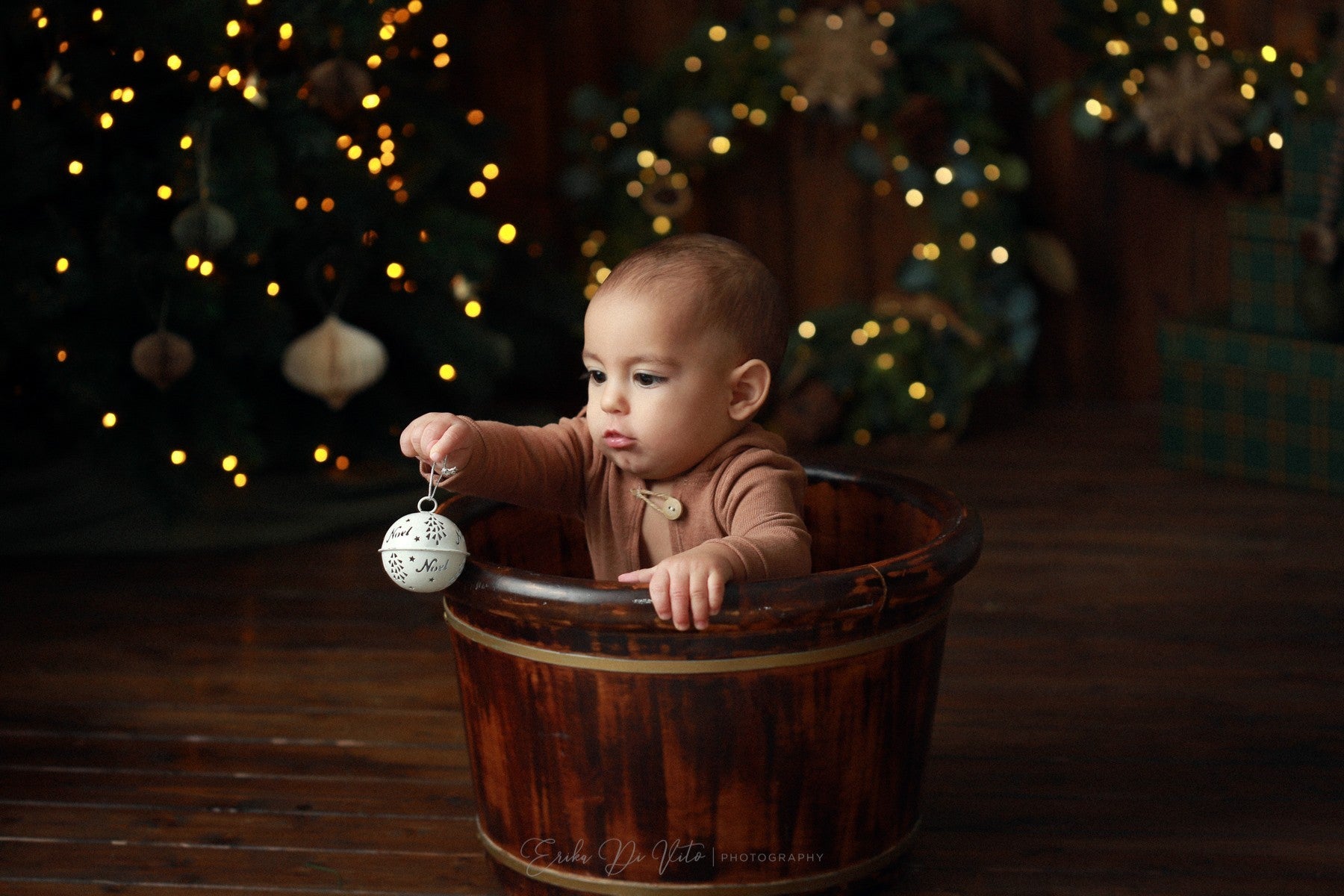 Outfit natalizio per neonato: stili e tendenze