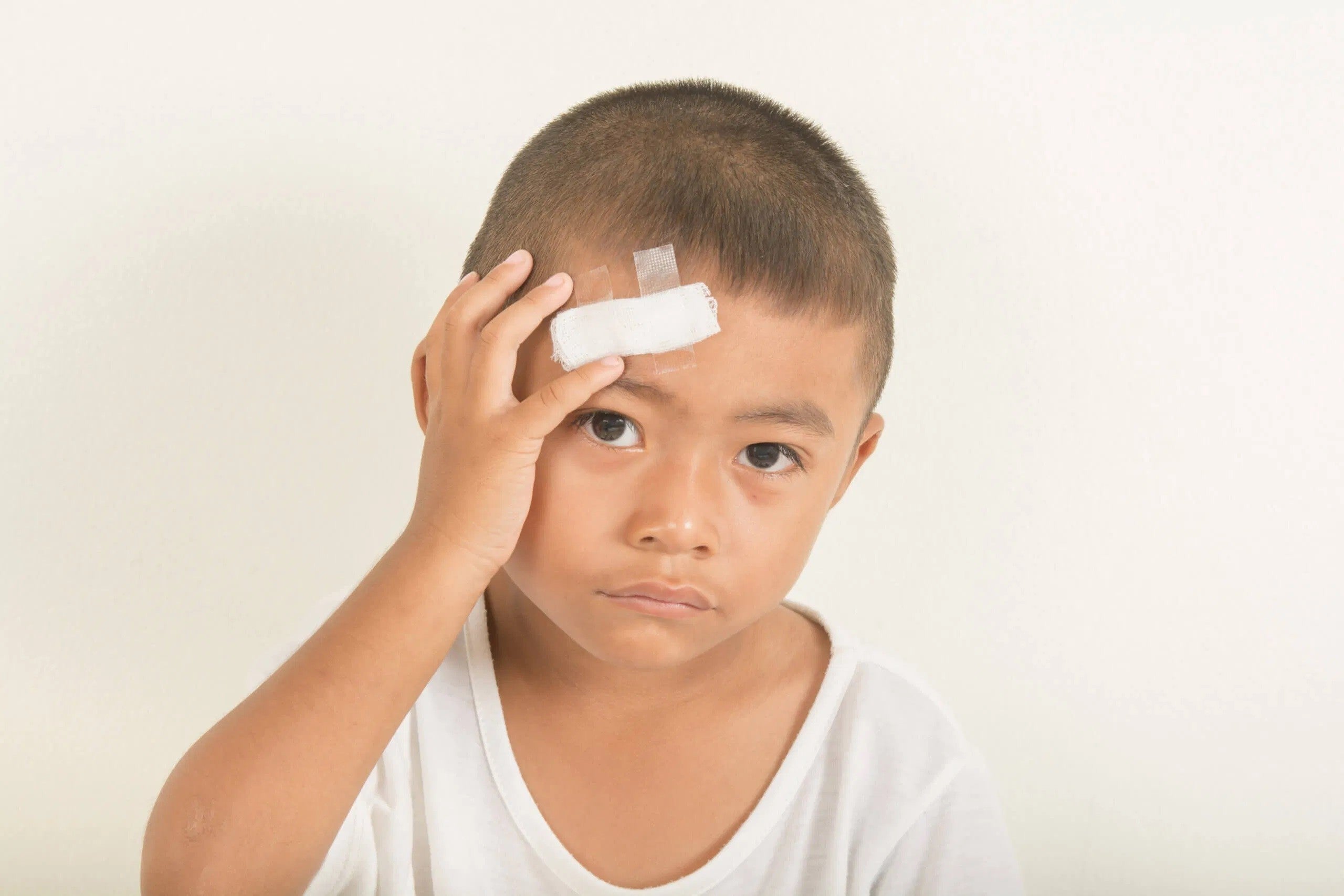 Il bimbo batte la testa: cosa fare.