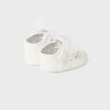 Scarpe Da Culla Modello Ballerina In Vernice Neonata MAYORAL 9687