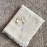 Coperta Elegante In Tessuto Anallergico e Pizzo Neonata PONTO POR PONTO 874