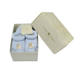 Confezione Regalo Orso Con Calzini Scarpetta E Cappellino Neonato Story Loris 21137 - STORY LORIS - LuxuryKids
