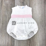 Pagliaccetto In Cotone Smanicato Bianco Con Punto Smock Neonato-a Sardon LA405 - SARDON - LuxuryKids