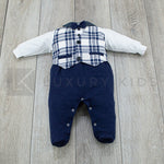 Tutina Manica Lunga In Cotone Bianca E Blu Con Panciotto A Quadroni Neonato La Sartoria Dei Piccoli LT753 - LA SARTORIA DEI PICCOLI - LuxuryKids