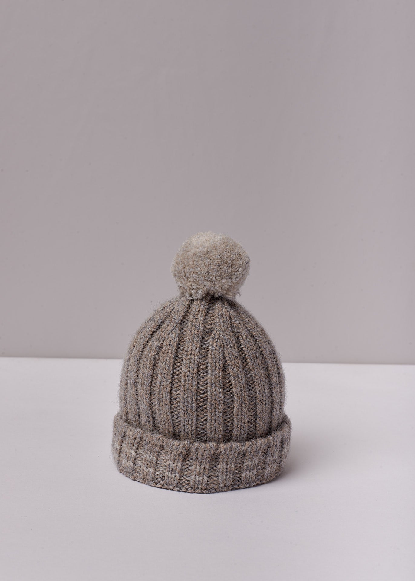 Cappello in Misto Lana con Pompon Neonato-a WEDOBLE I2105307 - WEDOBLE - LuxuryKids