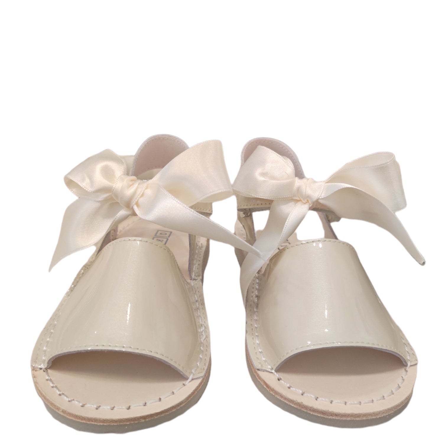 Sandali Primi Passi In Vernice Lucida Panna Bambina QKIS 1010 - QKIS - LuxuryKids
