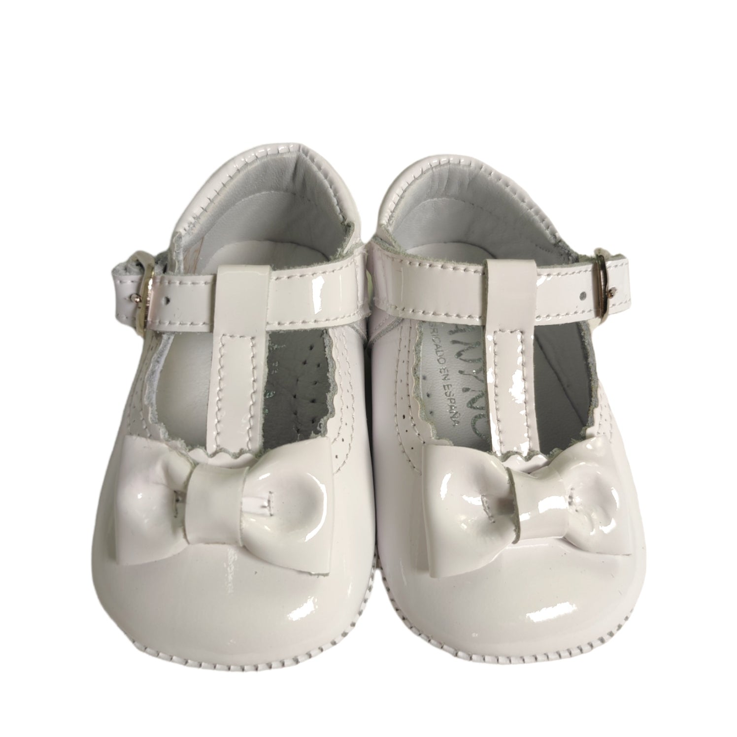 Scarpe Da Culla Modello Ballerina In Vernice Bianca Con Fiocco Neonata PANYNO A2307V - PANYNO - LuxuryKids