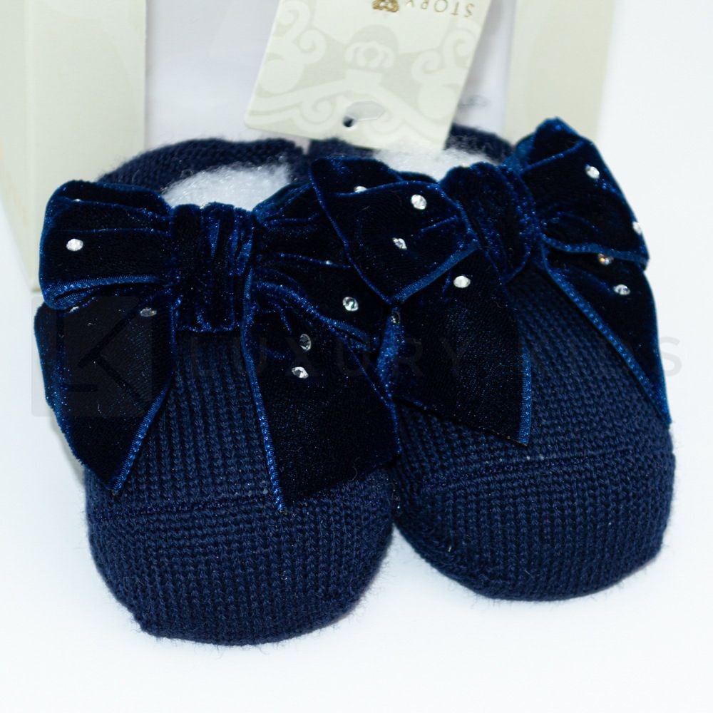 Calzino Scarpetta In 100% lana vergine Con Applicazione Di Fiocco In Velluto Con Swarovsky Neonata Story Loris 3713 - STORY LORIS - LuxuryKids