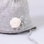 Cappello Lana Cashmere Con Pompon Fiorellini Grigio Neonata Jamiks JZD069 - JAMIKS - LuxuryKids