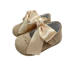 Scarpe Da Culla Modello Ballerina In Camoscio Con Fiocco Neonata RIZITOS A3203 - RIZITOS - Luxury Kids