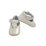 Scarpe Da Culla In Pelle Satinata Con Occhielli Neonato RIZITOS A2414S - RIZITOS - Luxury Kids